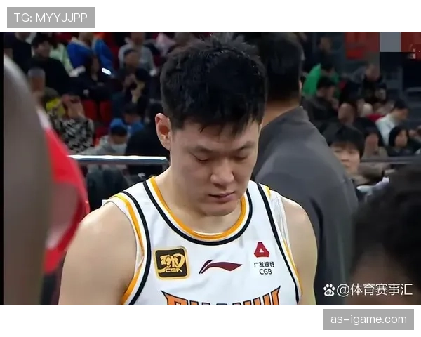 篮球违体犯规判罚条件详解，明确何种行为会被吹罚